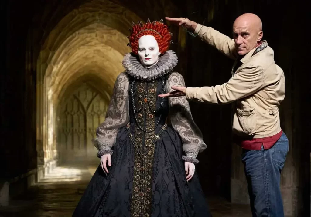 مارگو رابی در نمایی از فیلم Mary Queen of Scots (2018)